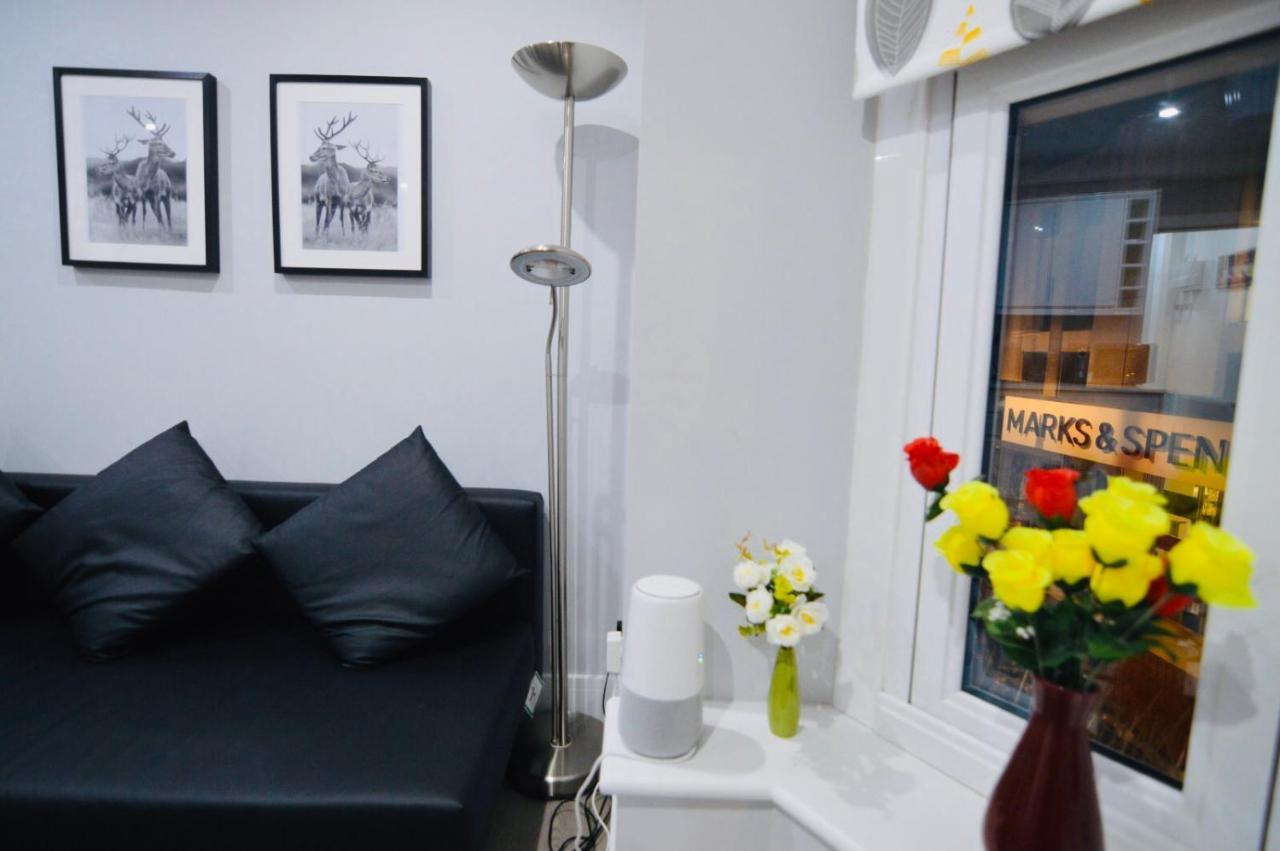 Executive Central Self Contained Flat By Cozynest Reading Exterior foto